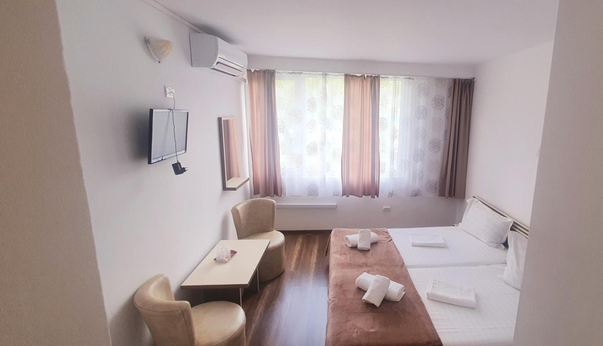 מאמאיה Hotel Pescarus מראה חיצוני תמונה